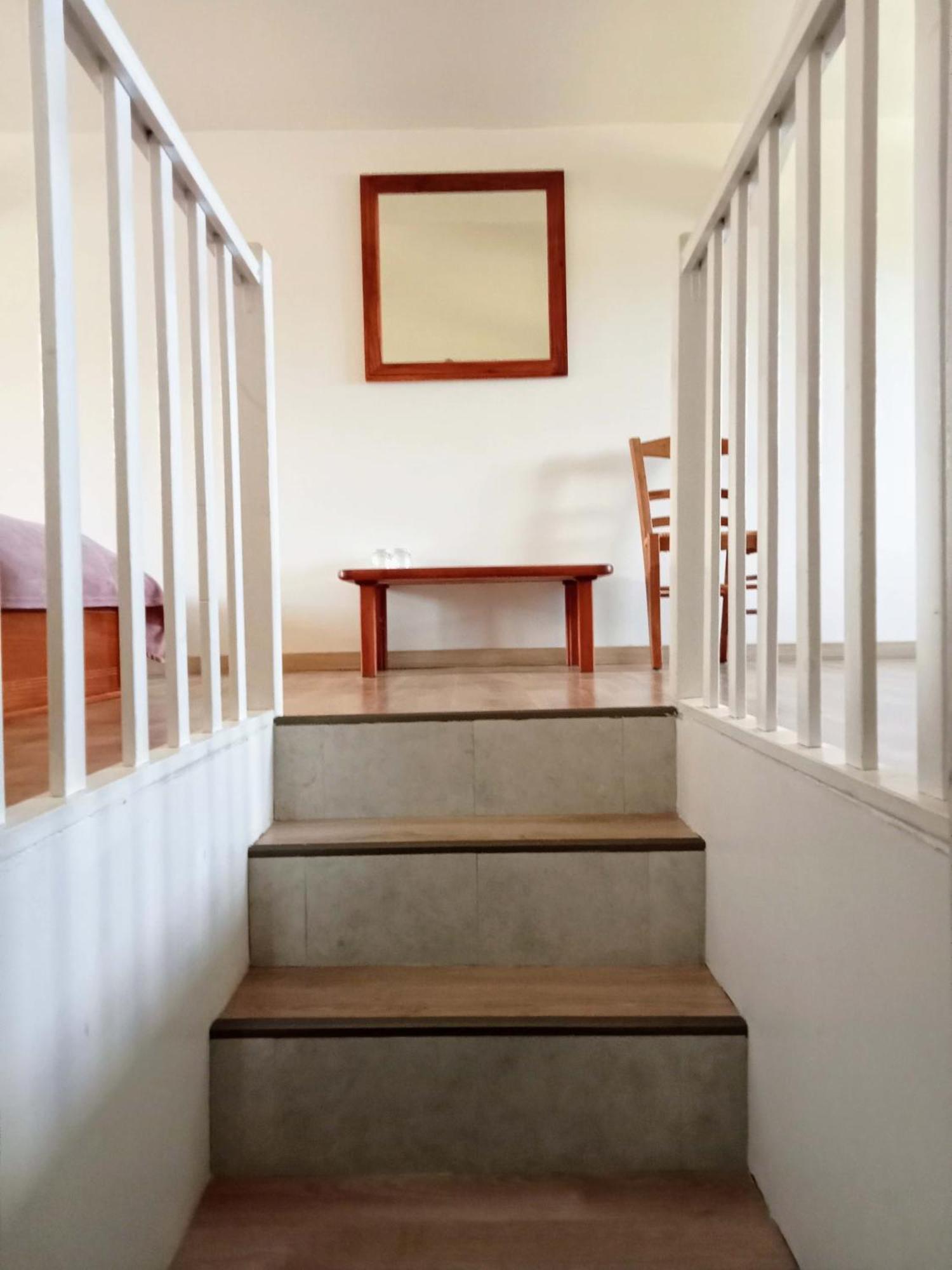 Chez Cecile Et Jean-No Bed & Breakfast Gan Bagian luar foto